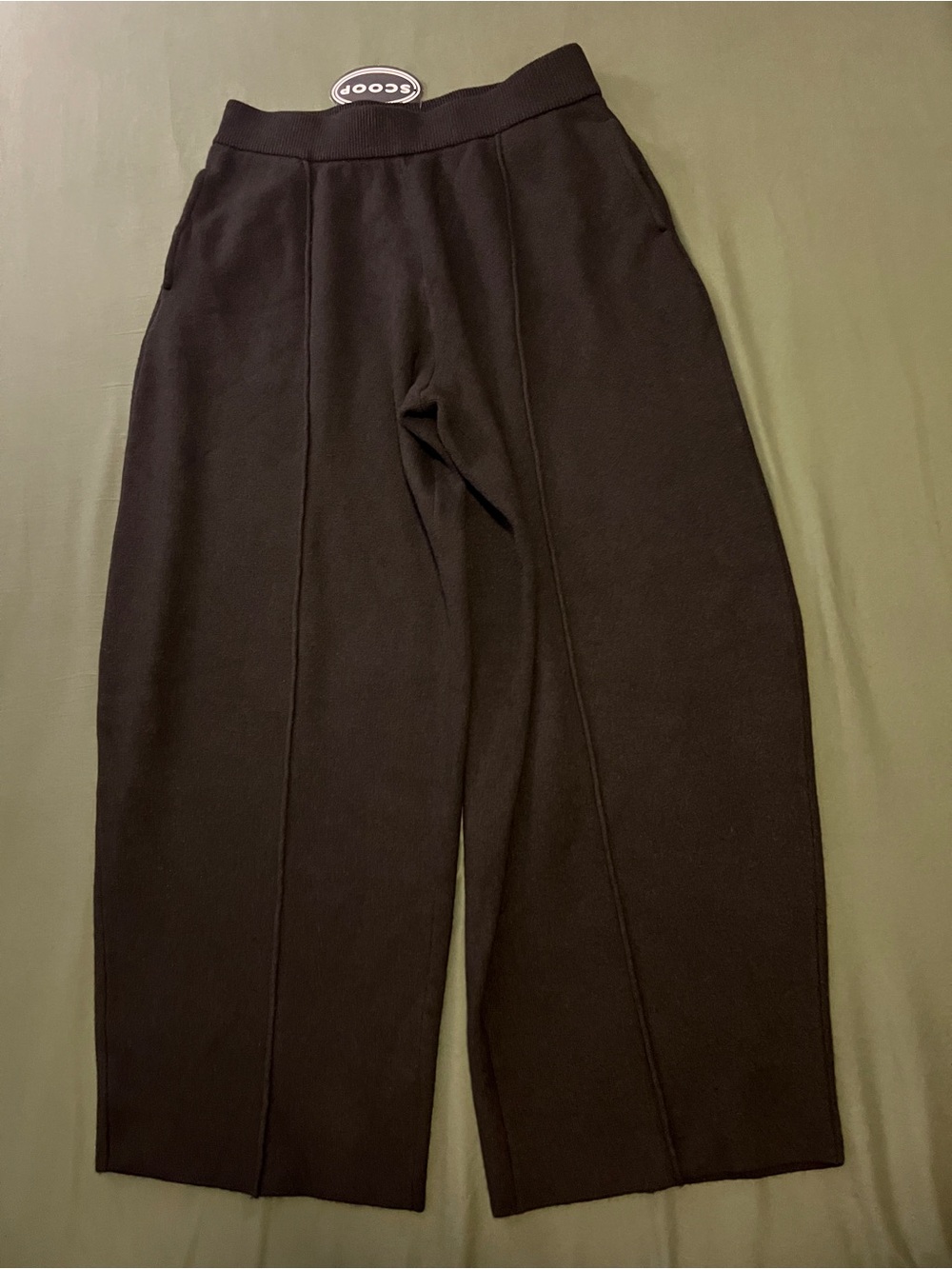 Barrel Sweater Pants in Black Women’s Size L